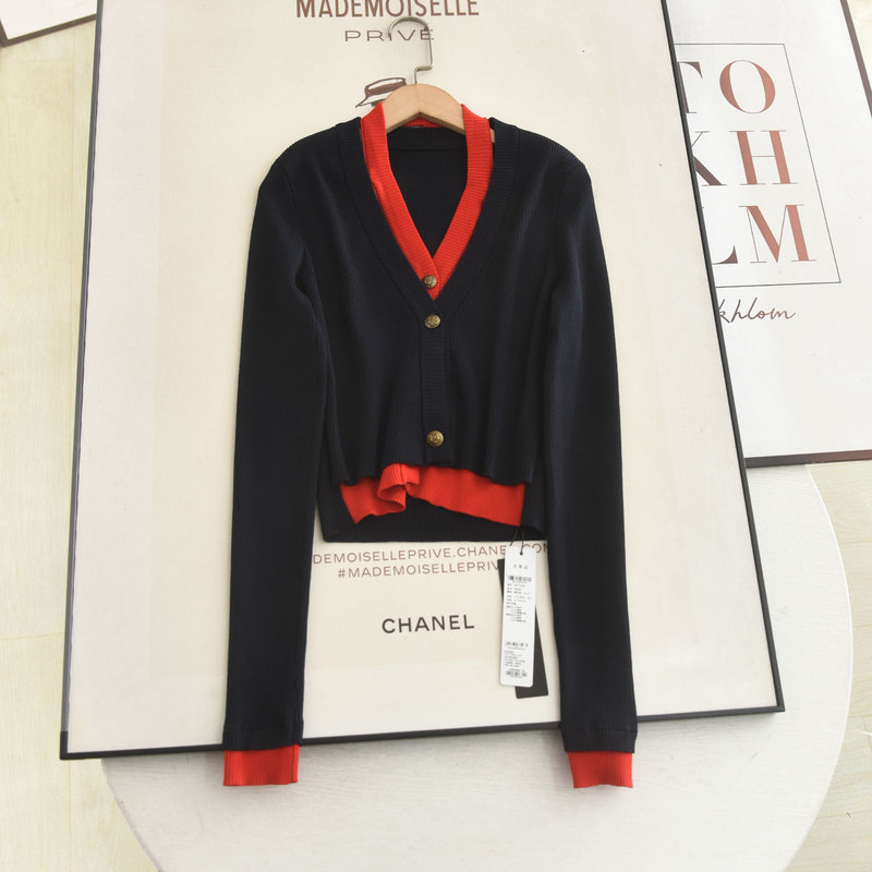 Xiao Ai's Western-Style Two-Piece Sweater 2026 Spring New Style Elegant Color-Blocking Slimming V-Neck Knitted Cardigan Jacket for Women