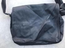 Second-hand small black bag. The black bag is wear-resistant strong and in good condition.