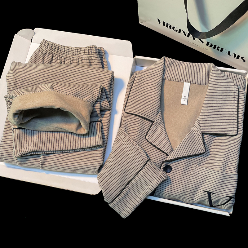 High-End Gift for Boyfriend 2026 Autumn and Winter Thin Velvet Men's Pajamas That Can Be Worn Outside, Thickened Loungewear Gift Box Set High-End Gift for Boyfriend 2026 Autumn and Winter Thin Velvet Men's Pajamas That Can Be Worn Outside, Thickened Loungewear Gift Box Set