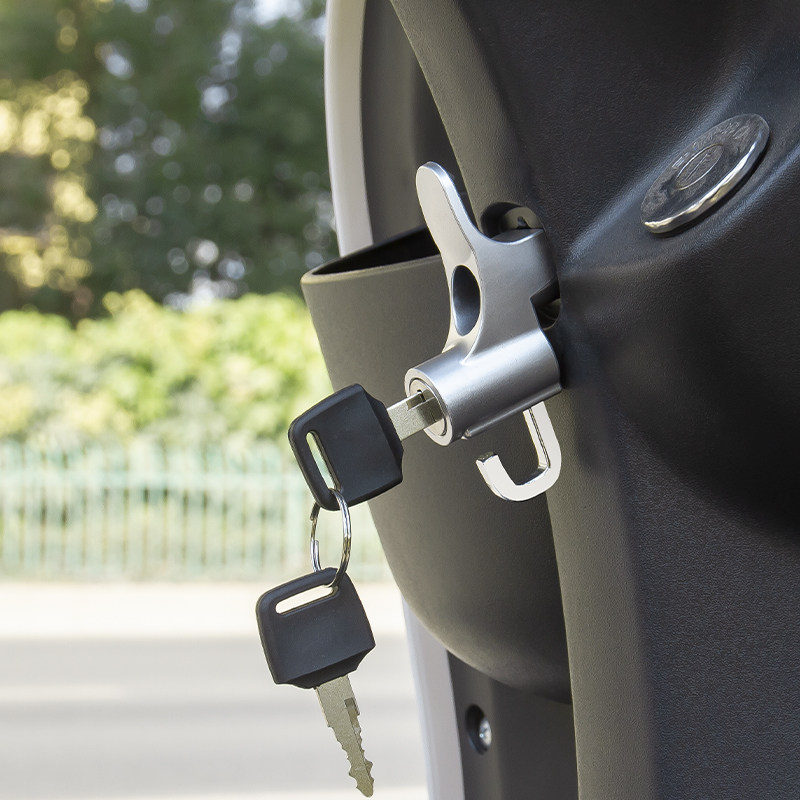 Electric car hook front universal electric bottle car free of punch universal belt lock front hook safety helmet lock set object