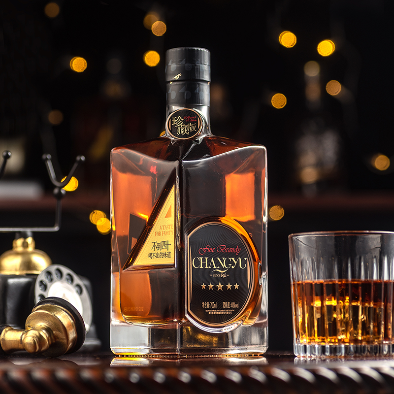 张裕 珍藏版 40度五星金奖白兰地 700mL 天猫优惠券折后¥278包邮( ¥328-50)赠同款50ml*2+金奖五星50ml*3+洋酒杯*2 张裕 珍藏版 40度五星金奖白兰地 700mL 天猫优惠券折后¥278包邮( ¥328-50)赠同款50ml*2+金奖五星50ml*3+洋酒杯*2