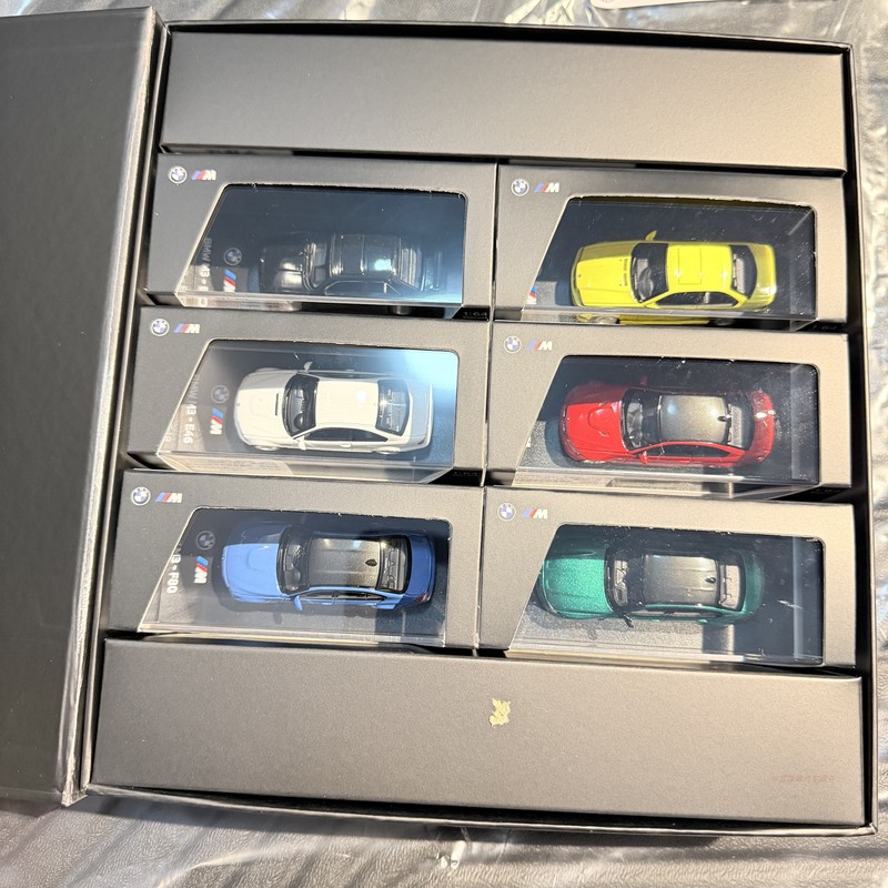 Bmw 1:64 Alloy Car Model M3 Series Multi-Color Collectible Commemorative Edition Exquisite Gift Box 40Th Anniversary Set