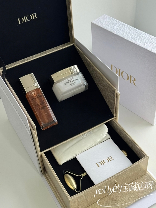 Special Member Gift! Dior Luxury Beauty Ritual Gift Set, Nectar Four-Piece Set, Date Depends on Option
