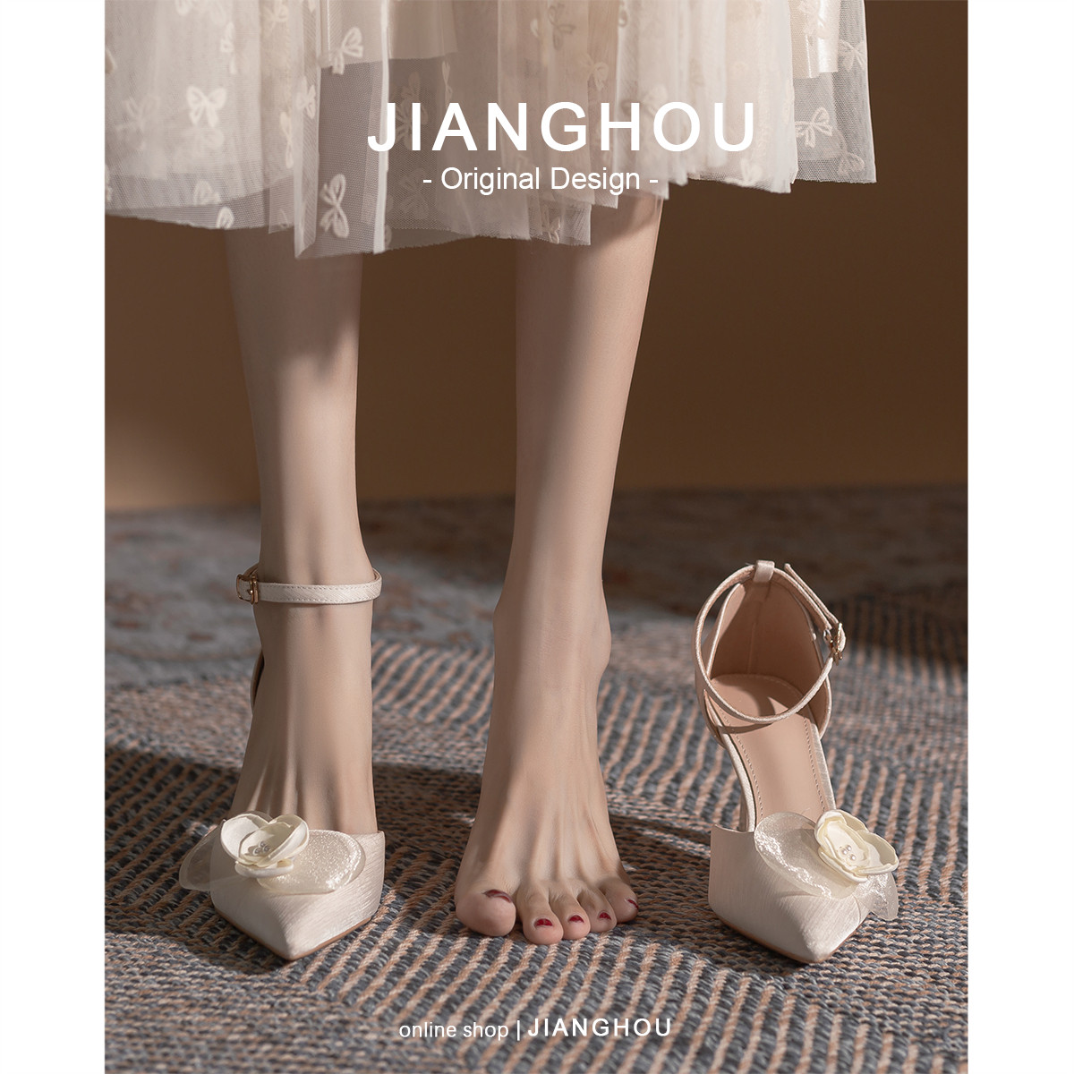 Artisan meets women's shoes wide-footed heels and shoes adults Courtesy Princess Dresses Winter girls with pointy single shoes not tiring-Taobao