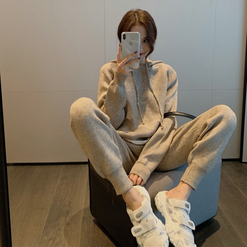 2022 New Early Autumn Sports Leisure Salt Department Fried Street Wear Hitch Early Autumn Day Ensemble College Wind Fall Two Suits-Taobao