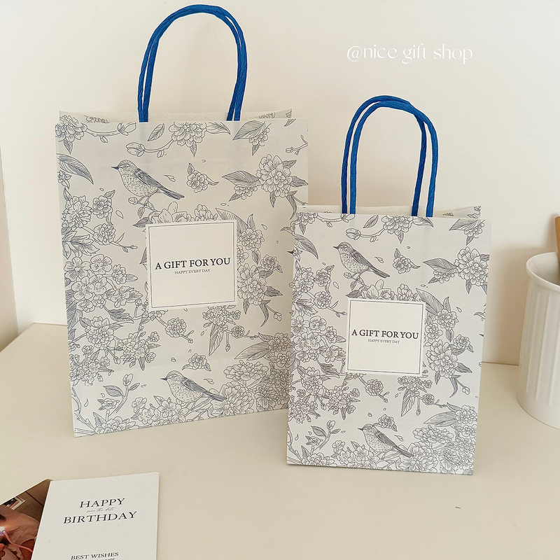 Retro Blue Flower and Bird Collection Kraft Paper Bag Gift Bag ins High-End Milk Tea Dessert Packaging Bag Shopping Bag