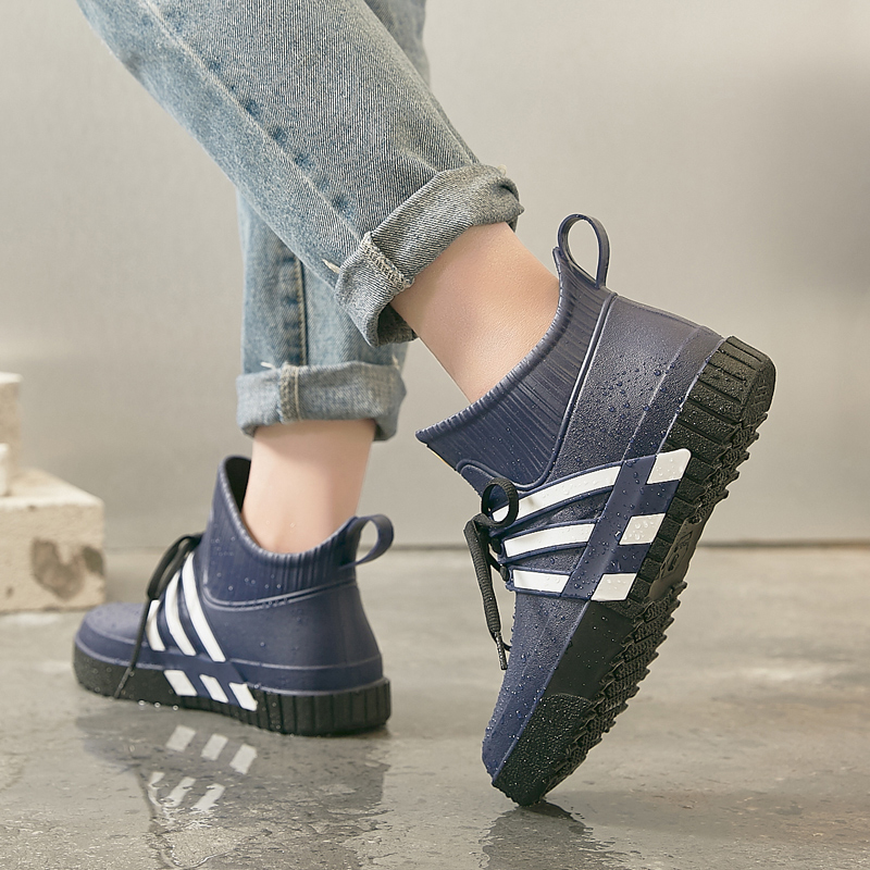 Wear-resistant rain boots men's fashion men's water shoes non-slip rain boots men's short tube waterproof outdoor water boots work rubber shoes kitchen