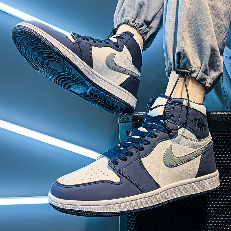 White Blue High HelpGenuine Official website aj1 Air force one aj Men's Shoes black and white panda Women's Shoes lovers Basketball shoes motion Gao Bang skate shoes 3