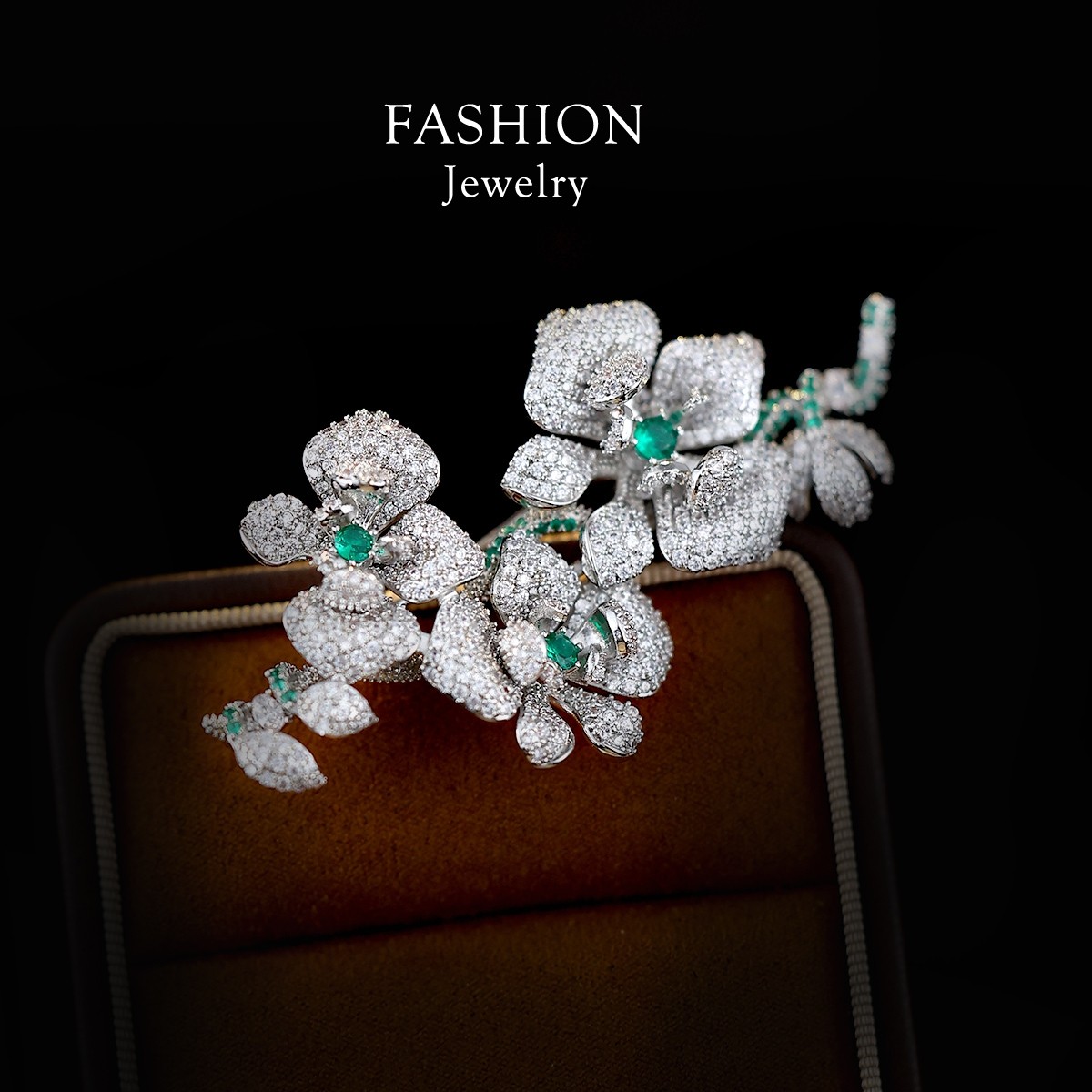 New Heavy Industry Micro-Paved Zircon Camellia Flower Brooch Luxury Elegant Coat Women's Suit Accessories Dinner Corsage