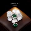 New Chinese-Style Camellia Luxury Brooch, High-End Women's Exquisite and Elaborate Coat Accessory, Blazer, 2025 New Model