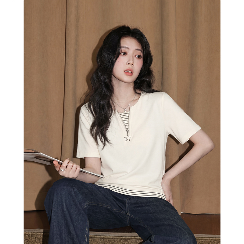 Fake Two-Piece V-Neck Short-Sleeve T-Shirt for Women, Summer 2026 New Style, Half-Zip Striped Patchwork French-Style Elegant Top