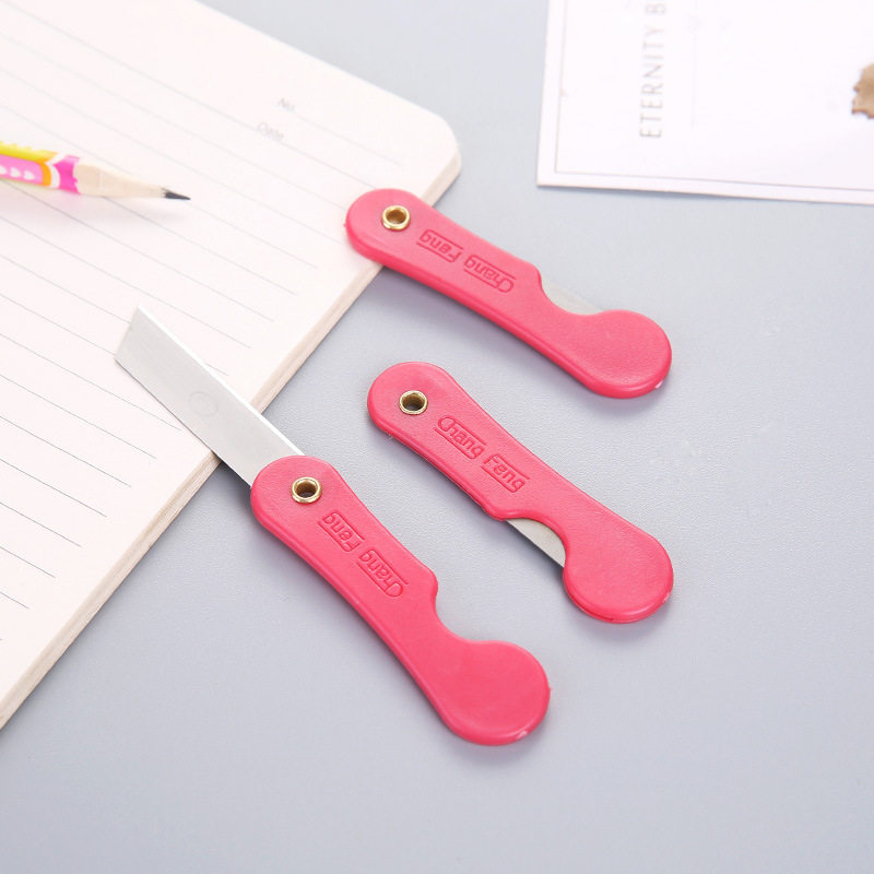 Stainless steel utility knife manual pencil sharpener pocket knife mini portable folding knife student art special pencil sharpener