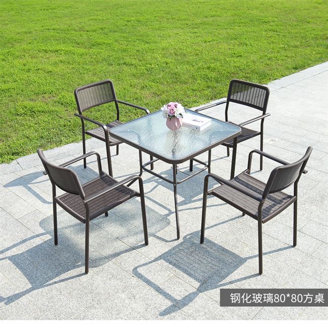 Đồ nội thất uống trà kết hợp bàn ghế ngoài trời Bộ bàn ghế ngoài trời năm mảnh với ô ngoài trời bàn ghế quán cà phê đơn giản - Bàn ghế ngoài trời / sân