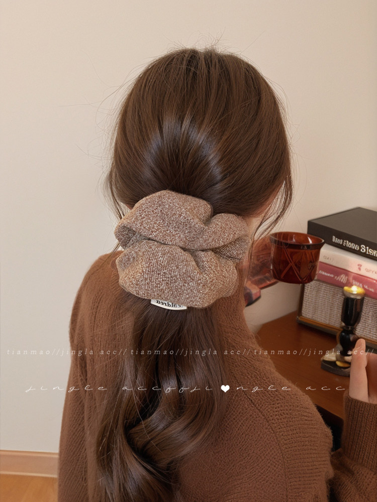 Autumn and Winter Woolen Scrunchies for Women 2025 New Style Bun Hair Ties High Elasticity Hair Accessories