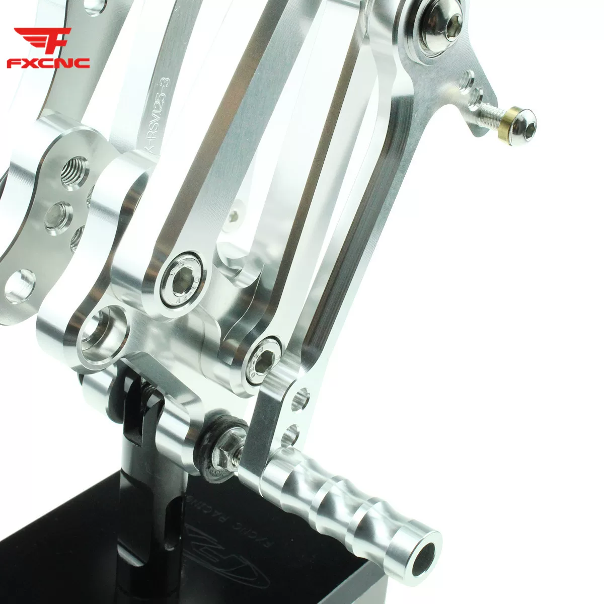Подходит к CNC-модификации Aprilia GPR RS4 125 4T и подъёмному креплению педали