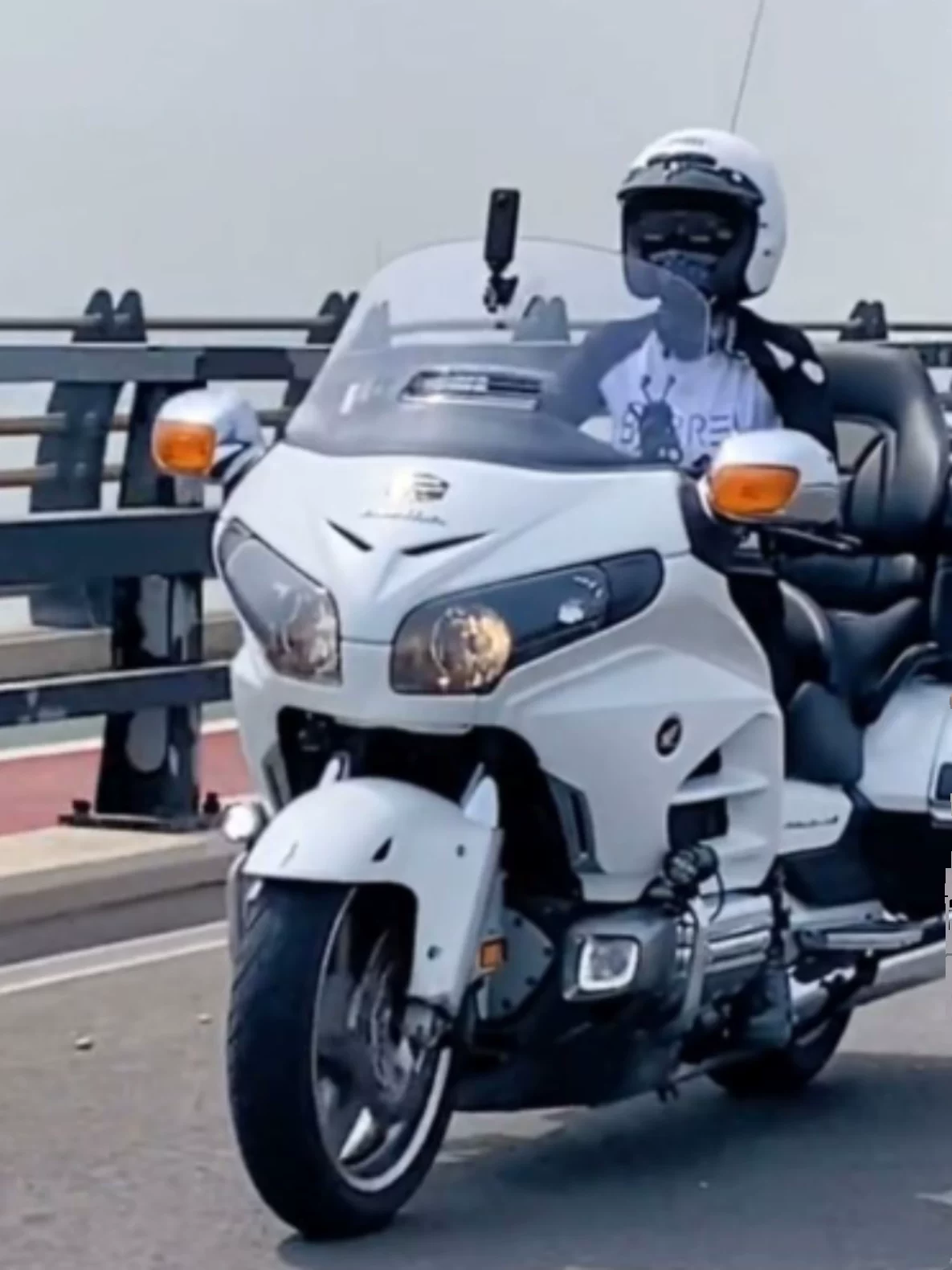 Импортированный Honda Golden Wing 1800 дальний круизный корабль модели педальный автомобиль станционный вагон мотоцикл спортивный автомобиль тяжёлый локомотив