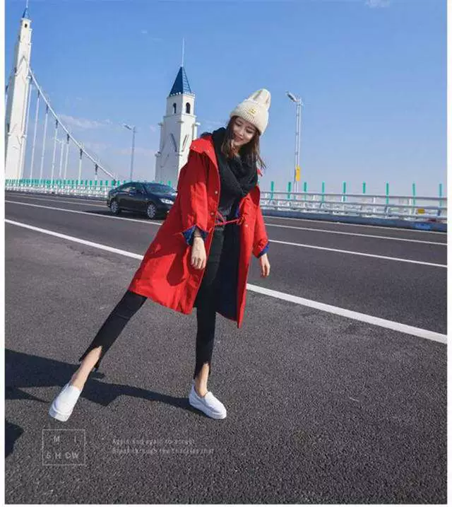 Áo khoác bông gió áo khoác gió nữ cỡ lớn cỡ lớn mùa xuân và mùa thu phong cách mới Hàn Quốc áo khoác đỏ thắt lưng rộng rãi - Áo gió thể thao