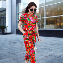 Northeast Great Bouquet Clothes two people turn out for funny sisters Costume Square Dance Shoots Song Clothes Internet Red Party New