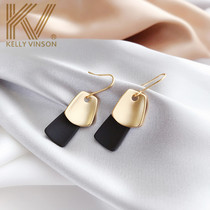 Vintage earrings 2020 new fashion Korean temperament high-end sense earrings net red Hong Kong wind hypoallergenic earrings explosion