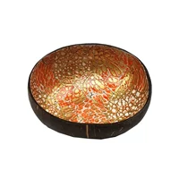 Посыпать золотой апельсиновой модель