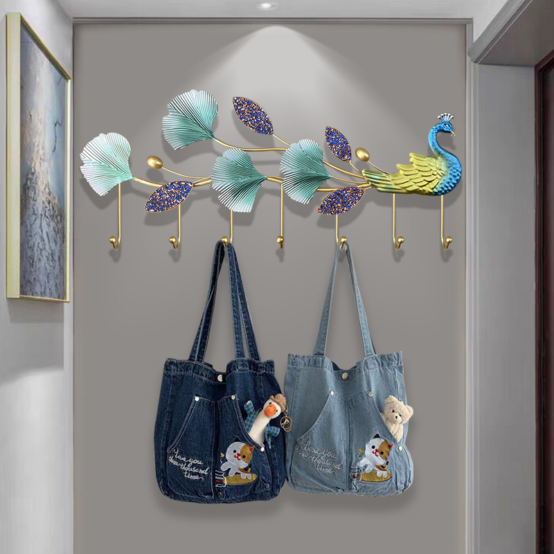 Light Luxury Metal Wall-Mounted Decorative Hooks for Hanging Clothes on the Wall in the Entrance Hall, Bedroom, or on the Wall Light Luxury Metal Wall-Mounted Decorative Hooks for Hanging Clothes on the Wall in the Entrance Hall, Bedroom, or on the Wall