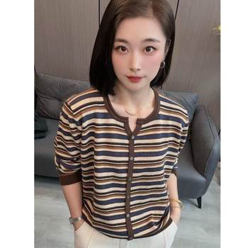 Korean style casual fashion v-neck striped sweater and sweater
