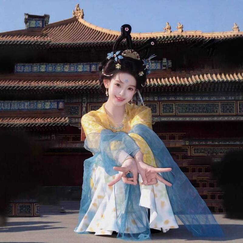 Chang'E Fairy Costume Full Set Adult Cosplay Outfit Hanfu Mid-Autumn Festival Performance Costume Dance Costume New Qi Xiong Style