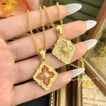 Zodiac year retro palace style Italian brushed craft four-leaf clover white mother-of-pearl pendant light luxury lace mesh inlaid with diamonds