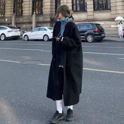 Long version of the new Korean version of the small man in pine wool coat women's winter 2020 French coat retro black wide