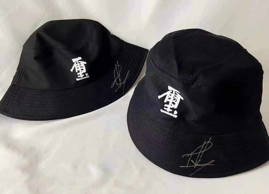 TFBOYS Member Easy To Close one thousand Seal of the Seal Signature of the same Fisherman Hat Xi Gofidelity Fans should be