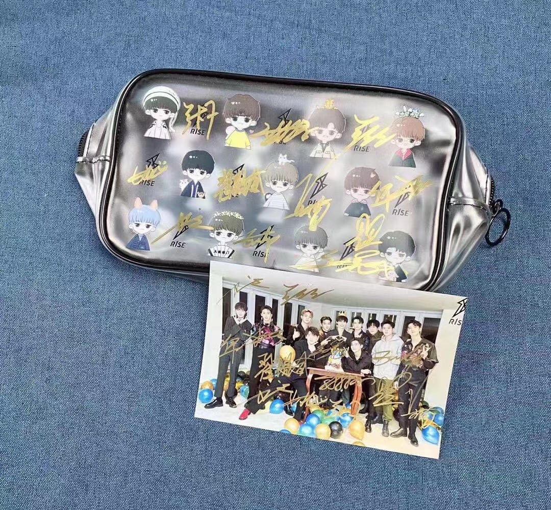 R1SE autograph group sign makeup bag transparent jelly bag send signature photo 7 inch fidelity pro sign around