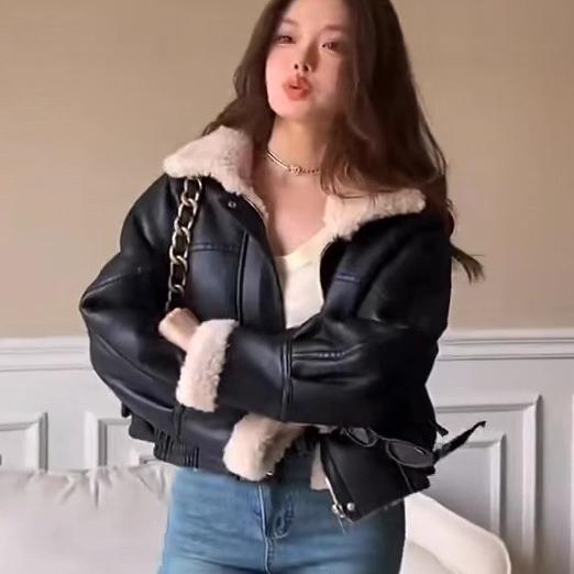 New Style Shearling Fur Winter Coat for Women, Lamb Wool Oversized Biker Jacket, Short Slim-Fit Leather Jacket New Style Shearling Fur Winter Coat for Women, Lamb Wool Oversized Biker Jacket, Short Slim-Fit Leather Jacket