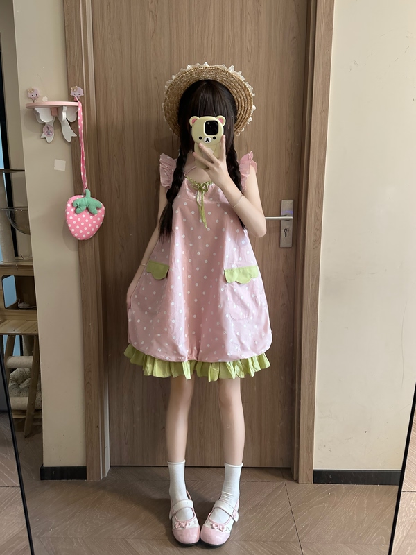 Meow Meow and Meow Meow, Original Little Strawberry Suspender Dress with a Vintage Feel, Pink Polka Dots, Cute and Versatile for Sweet Girls Meow Meow and Meow Meow, Original Little Strawberry Suspender Dress with a Vintage Feel, Pink Polka Dots, Cute and Versatile for Sweet Girls