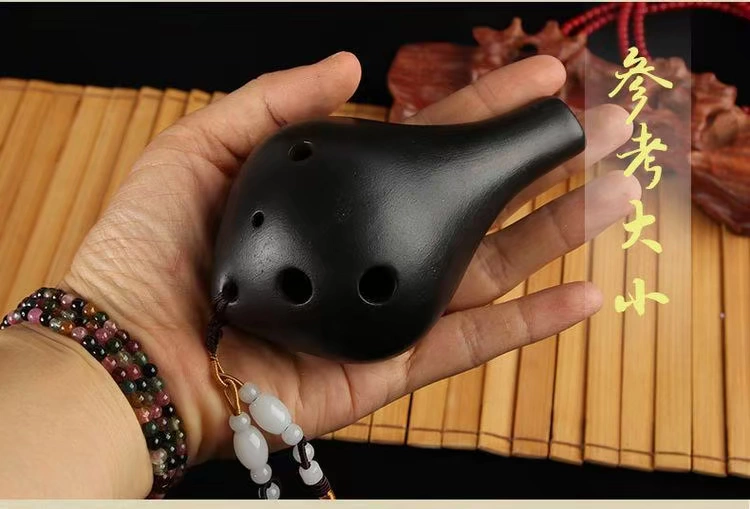 Nhạc cụ Hengyu mới ocarina 6 lỗ alto C đen, ocarina phong cách dân gian retro với âm sắc tốt - Nhạc cụ dân tộc