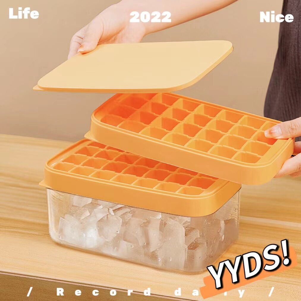 Food Grade Ice Cubes Molds Large Capacity Silicone Ice Gaggle Home Storage Ice Ice-making Cartridges Cover Fridge Frozen Ice Cubes 