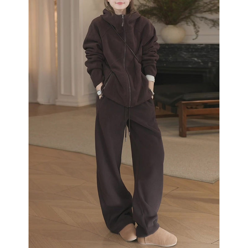 Fashionable Casual Sports Suit for Women, New Spring, Autumn, and Winter Style, Loose and Lazy Coffee-Colored Hooded Sweatshirt and Wide-Leg Pants Two-Piece Set