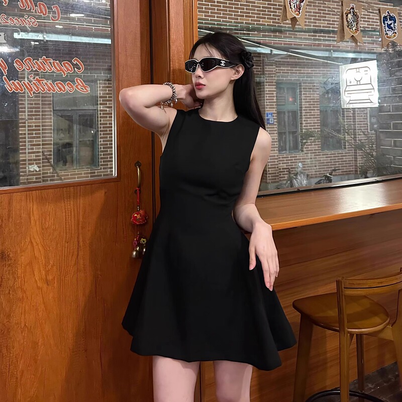 Zhizhichic Black Waist-Cinching Sleeveless Vest Dress Summer Simple Elegant Slimming A-Line Short Skirt