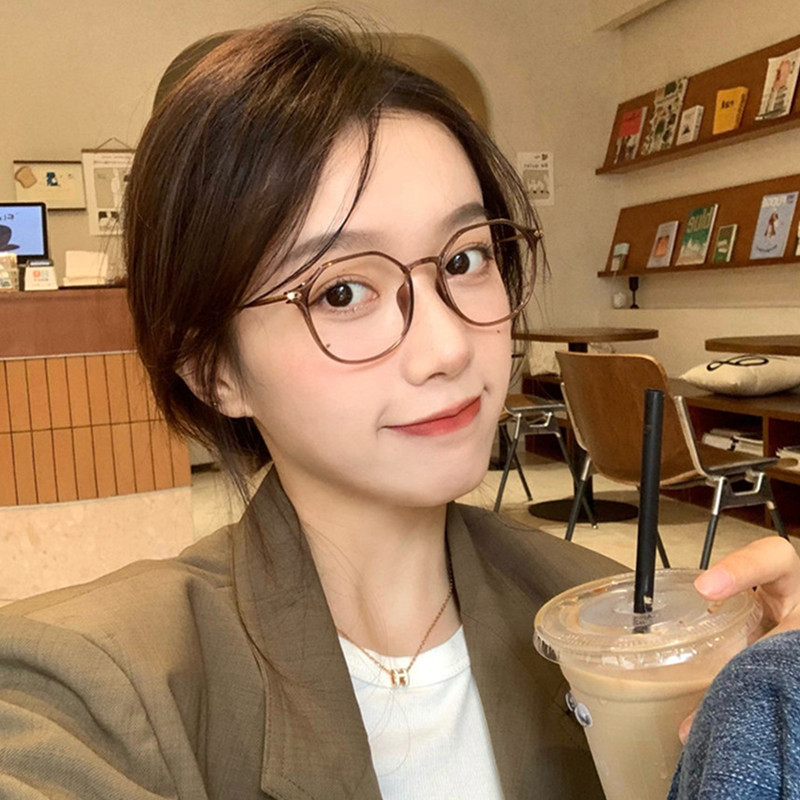 Japanese ultra-light retro brown polygonal glasses can be matched with myopia female net red plain face big face thin eyes frame male