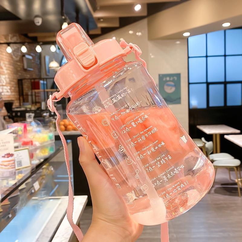 Bucket-type water glasses for one day drinking water cups 8 glasses of water each day Target net red large belly with a scale to look good