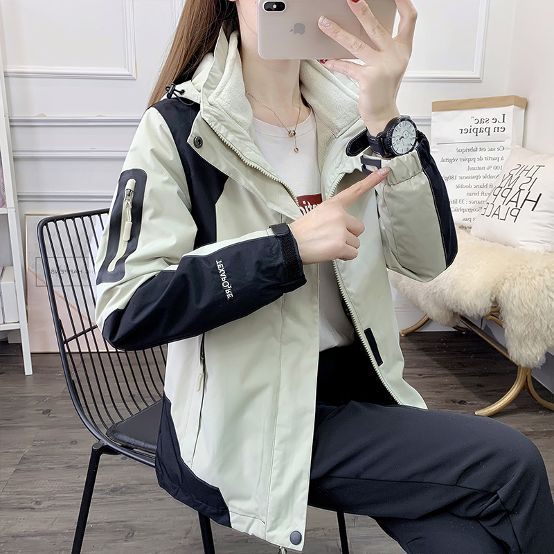 Outdoor jacket men's and women's spring and autumn trendy brand three-in-one detachable waterproof windproof plus velvet thickened winter jacket