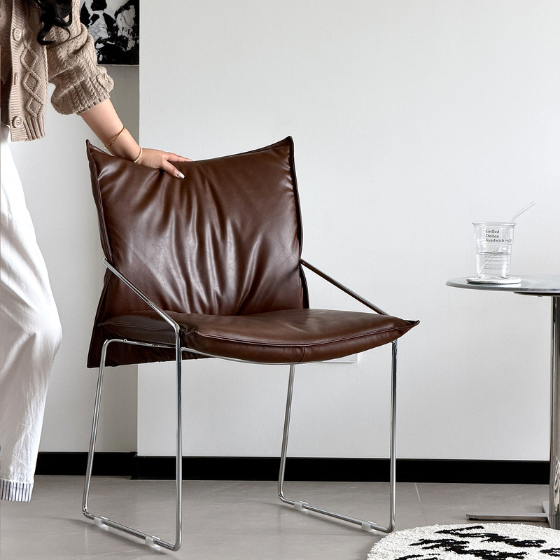 Light Luxury Designer Dining Chair for Home, Small Apartment, Office, Single Soft Backrest Chair, Mid-Century Minimalist Chair