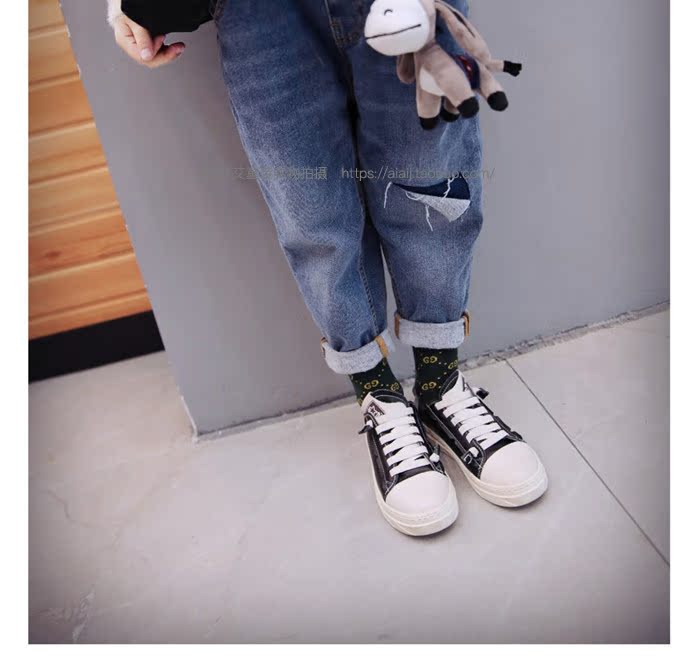 Quần jeans bé trai phiên bản Hàn Quốc của xu hướng xuân hè thu đông Quần mới cho bé chân quần nhung mỏng màu xanh nhạt - Quần jean quần jean trẻ em cao cấp