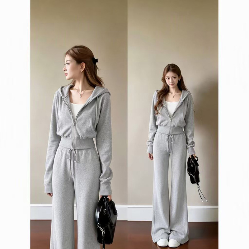 Gray Sports Suit for Women, Autumn Korean Style Relaxed Sweatshirt Jacket, Casual High-End Pants, Complete Set Gray Sports Suit for Women, Autumn Korean Style Relaxed Sweatshirt Jacket, Casual High-End Pants, Complete Set