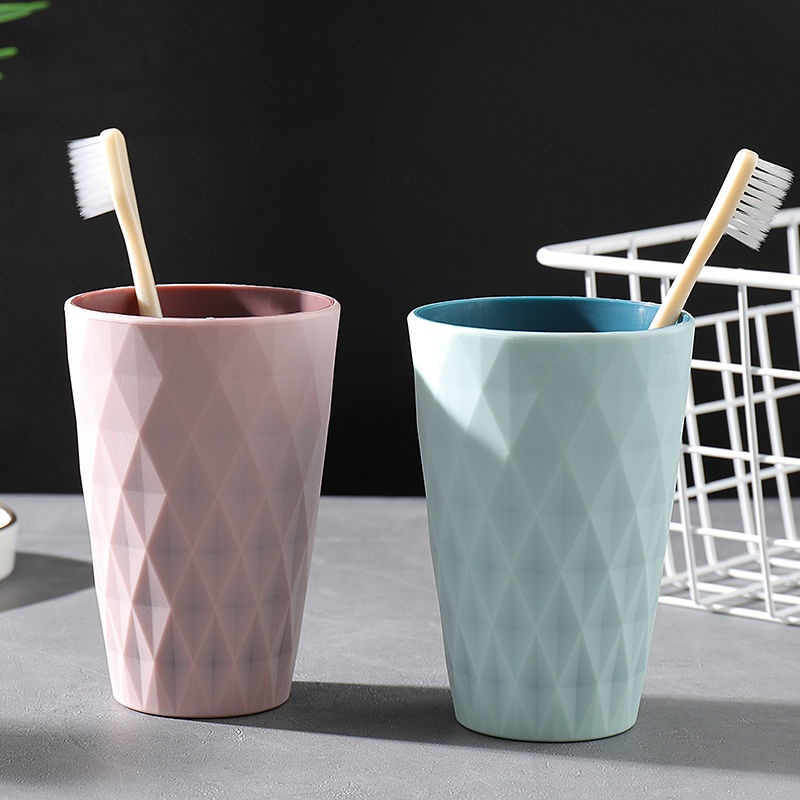 Two-porn couple mouthwash cup household minimal modern anti-fall plastic creative portable toothbrush cup students toothbrush cylinder