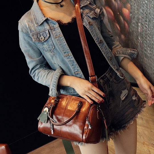 Hong Kong I.TGREG bag women's trendy soft leather shoulder bag European and American casual multi-pocket handbag crossbody bag small bag