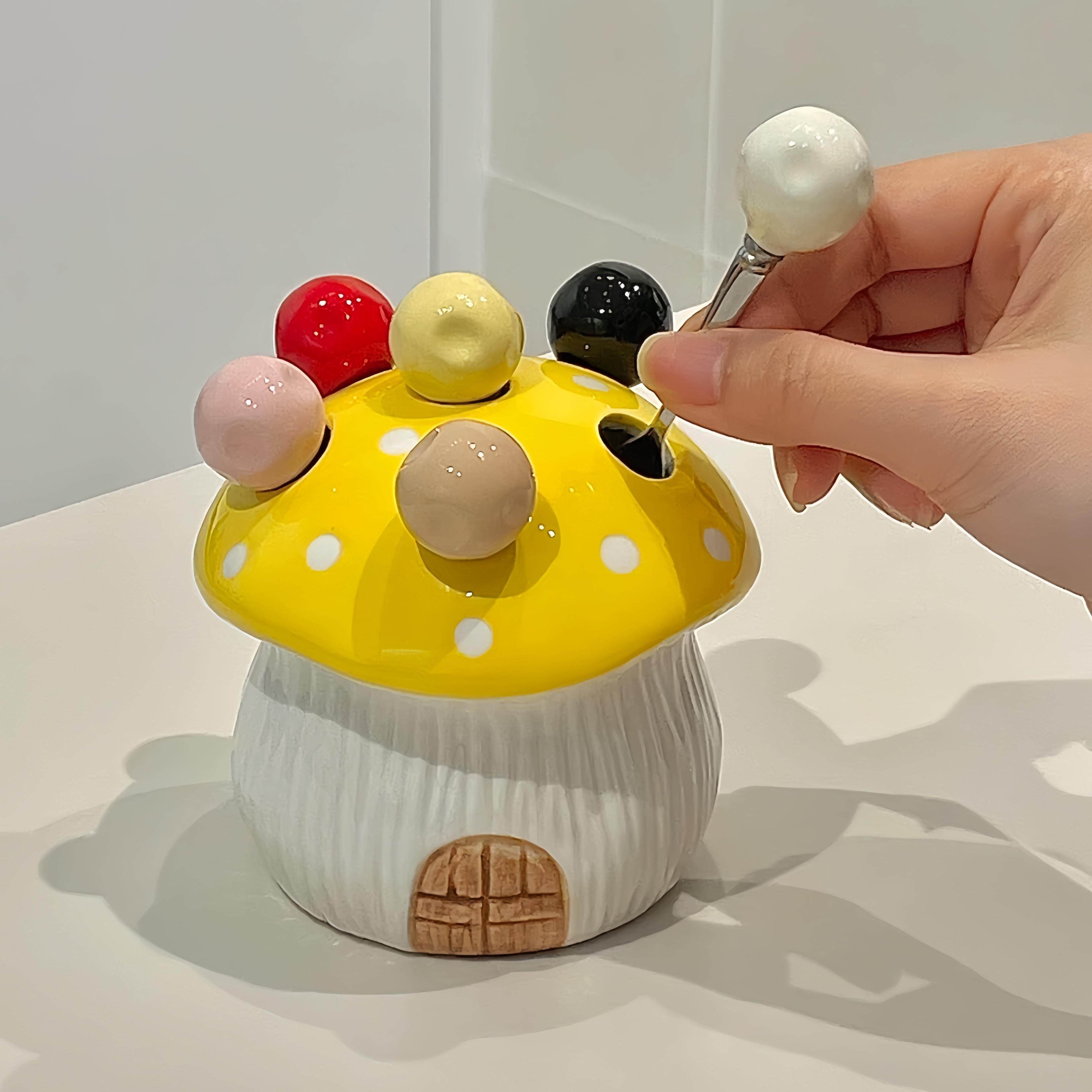 The secret hidden in 999 express delivery? uncover this cute mushroom