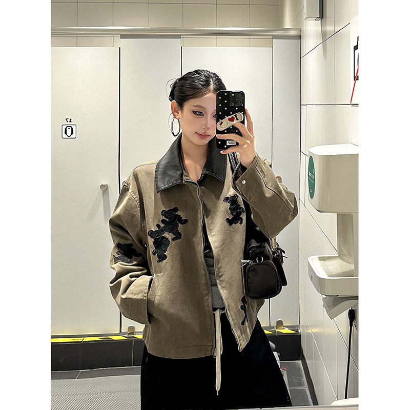 Explosive Candy American Retro Bear Embroidered Lapel Jacket for Men and Women, Autumn and Winter Design, Loose Unisex Style Trendy Jacket