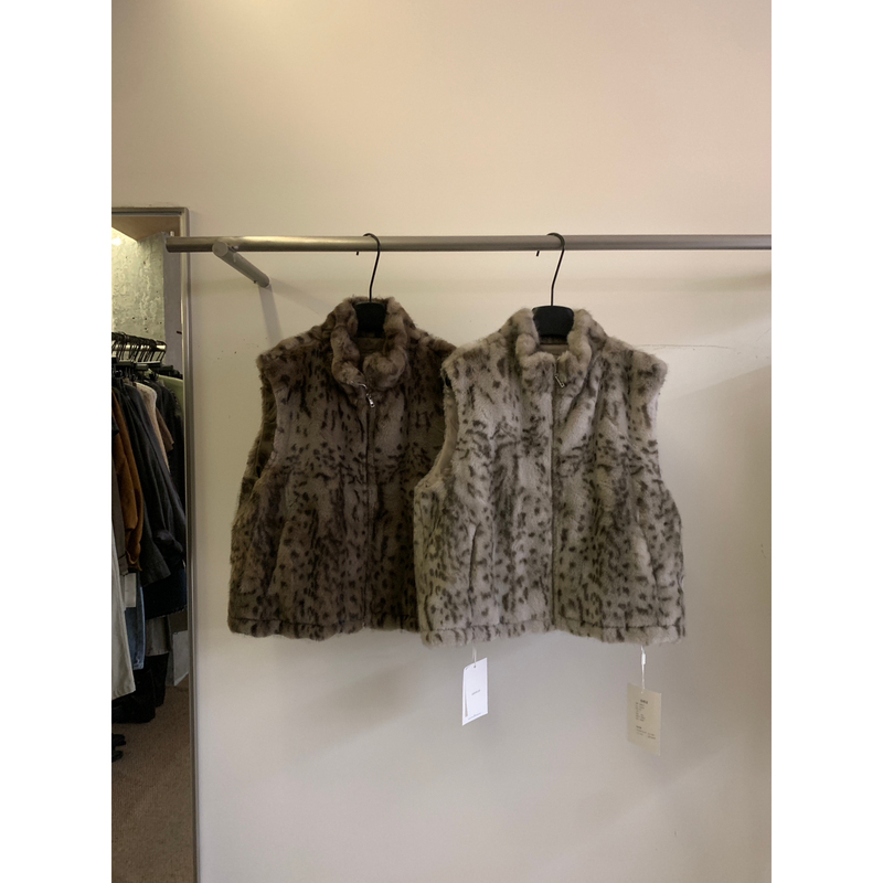3Mist～Abowlab-Korean Style Retro Leopard Print Stand Collar Loose Plush Vest