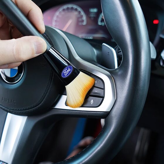 Car Interior Cleaning Brush, 2 Yuan with Free Shipping, Soft Bristle Brush for Cleaning Dust from Car Air Conditioning Vent Gaps