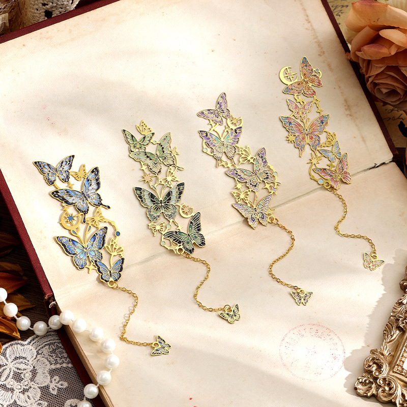 Butterfly Star Track Hollow Metal Bookmark, High-Value Butterfly-Shaped Pendant, Student Reading Page Clip, Small Gift